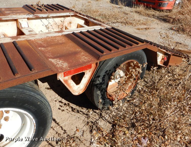image for item FJ9892 1990 Trail King TK10 lowboy equipment trailer