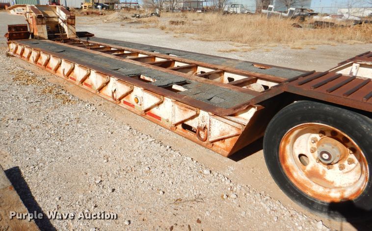 image for item FJ9892 1990 Trail King TK10 lowboy equipment trailer
