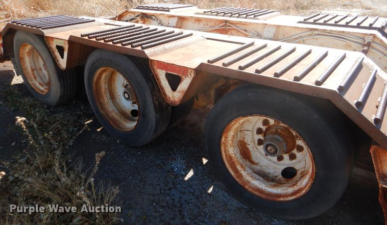 image for item FJ9892 1990 Trail King TK10 lowboy equipment trailer