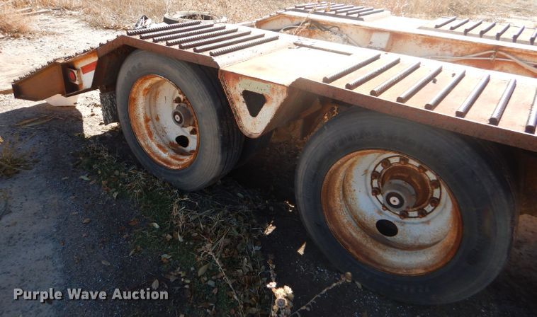image for item FJ9892 1990 Trail King TK10 lowboy equipment trailer