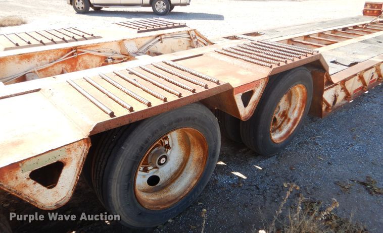 image for item FJ9892 1990 Trail King TK10 lowboy equipment trailer