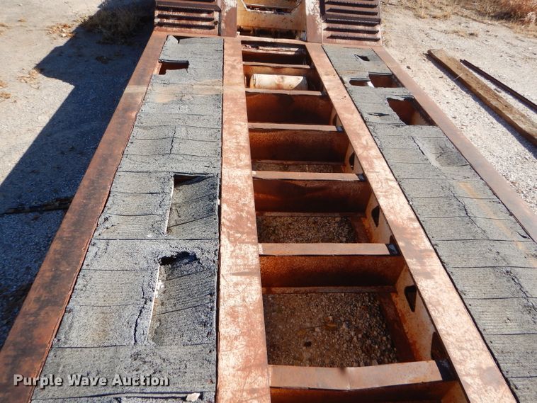 image for item FJ9892 1990 Trail King TK10 lowboy equipment trailer