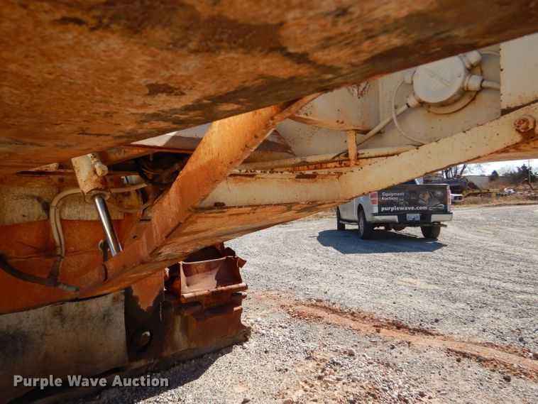 image for item FJ9892 1990 Trail King TK10 lowboy equipment trailer