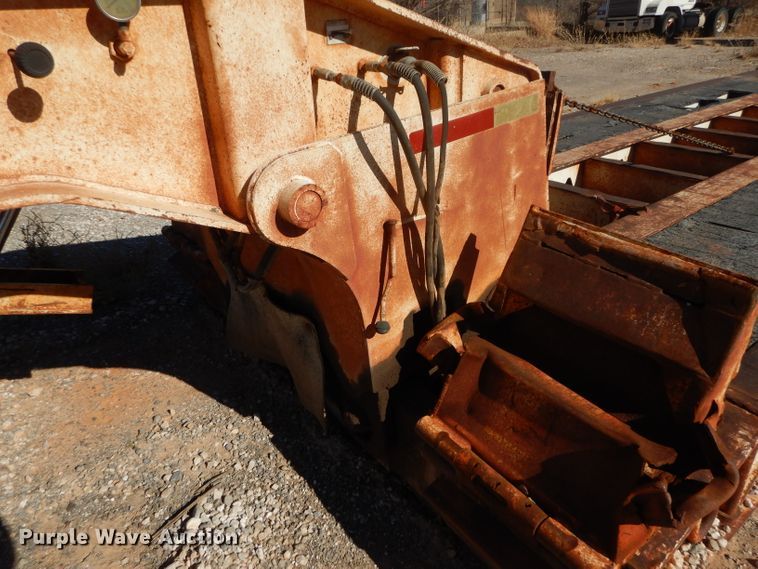 image for item FJ9892 1990 Trail King TK10 lowboy equipment trailer
