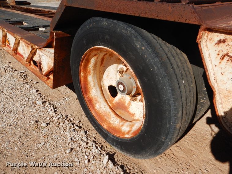 image for item FJ9892 1990 Trail King TK10 lowboy equipment trailer