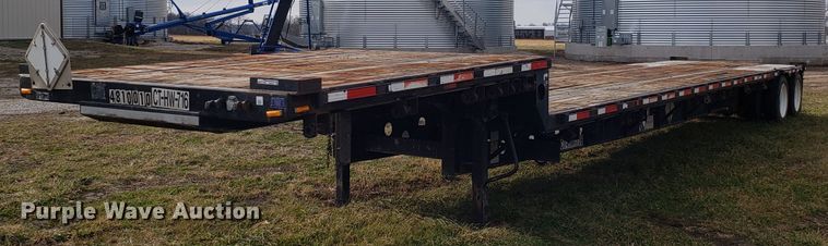 image for item GA9370 2003 Transcraft DTL-2100 drop deck trailer
