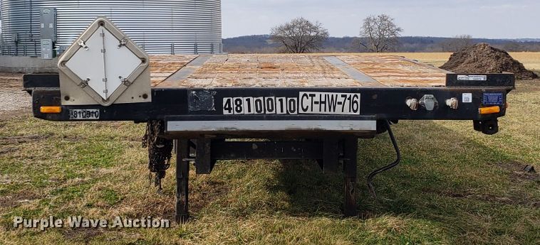 image for item GA9370 2003 Transcraft DTL-2100 drop deck trailer