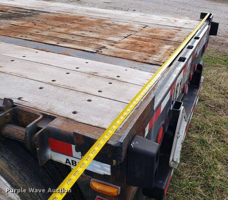 image for item GA9370 2003 Transcraft DTL-2100 drop deck trailer