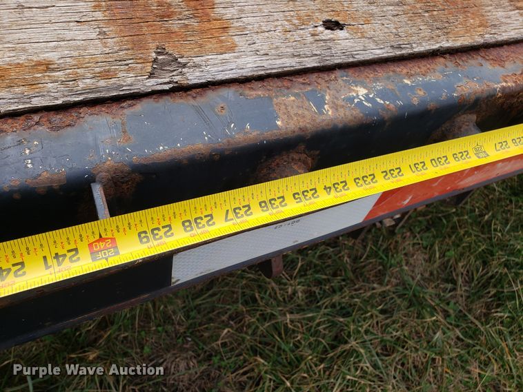 image for item GA9370 2003 Transcraft DTL-2100 drop deck trailer