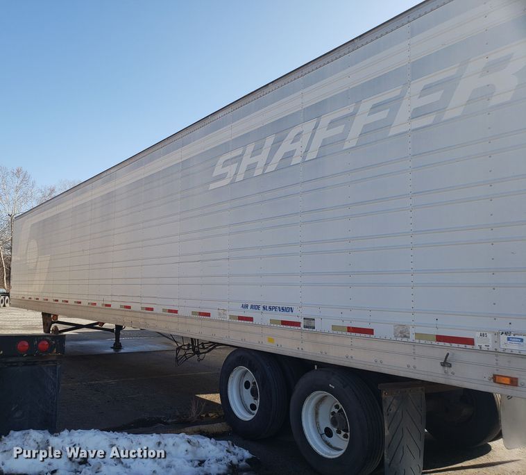 image for item GA9436 2001 Utility dry van trailer