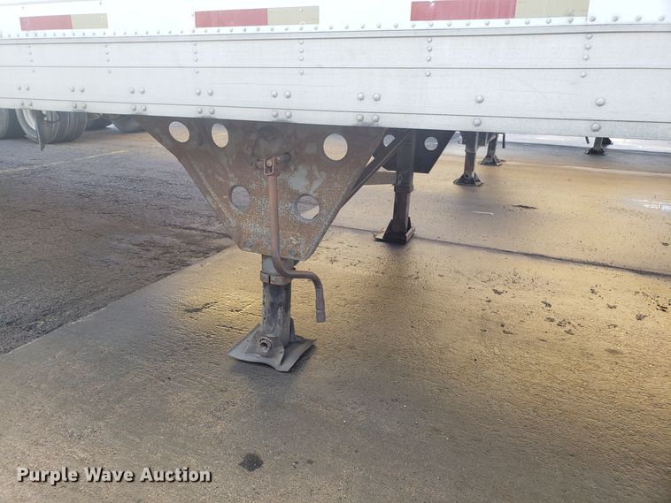 image for item GA9436 2001 Utility dry van trailer