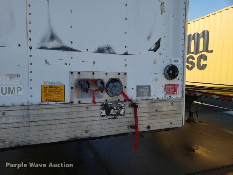 image for item GA9436 2001 Utility dry van trailer