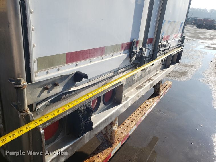 image for item GA9436 2001 Utility dry van trailer