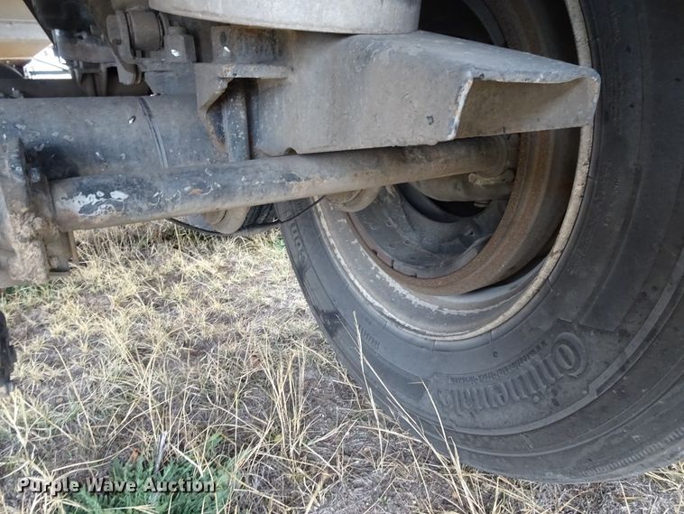 image for item GC9076 2008 Neville double hopper grain trailer