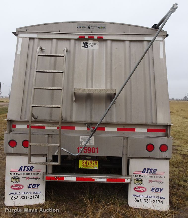 image for item GC9077 2007 Neville double hopper grain trailer