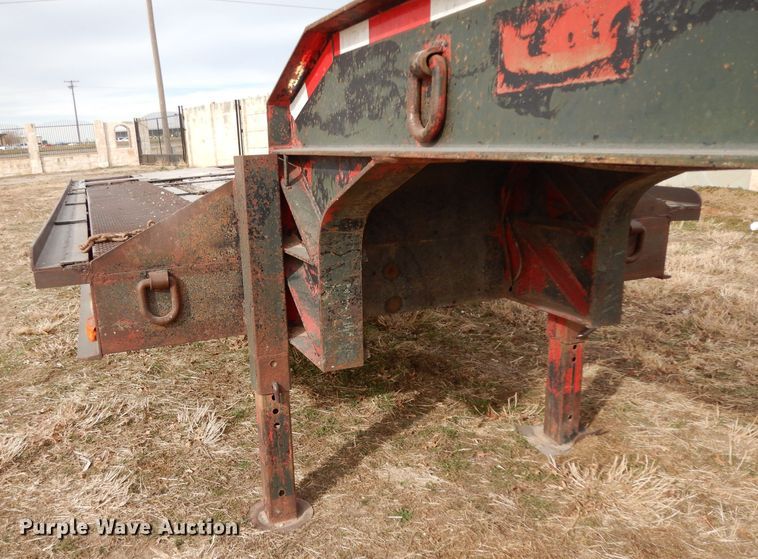 image for item GC9143 1972 Birmingham 825-FLR-F equipment trailer