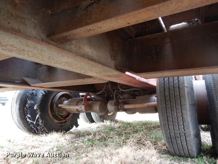 image for item GC9143 1972 Birmingham 825-FLR-F equipment trailer