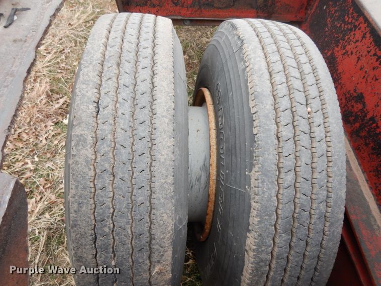 image for item GC9143 1972 Birmingham 825-FLR-F equipment trailer