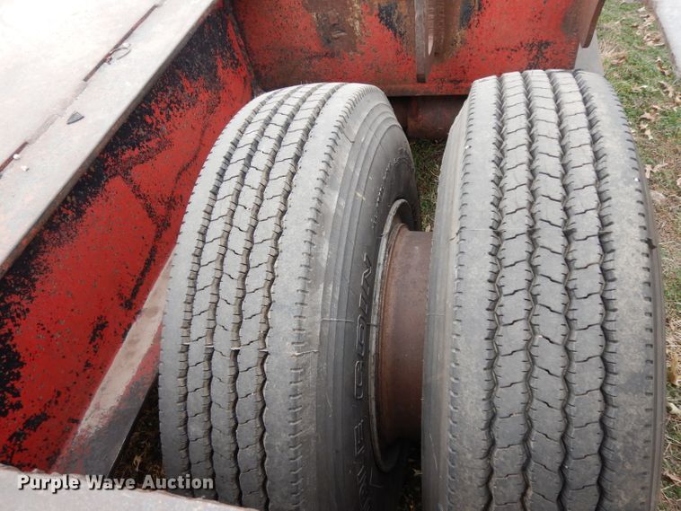 image for item GC9143 1972 Birmingham 825-FLR-F equipment trailer