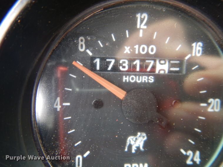 image for item GF9016 2001 Mack RD688S truck chassis