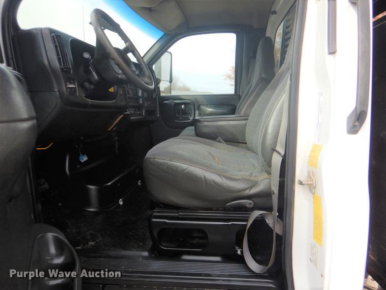 image for item GF9017 2005 Chevrolet C4500 dump truck