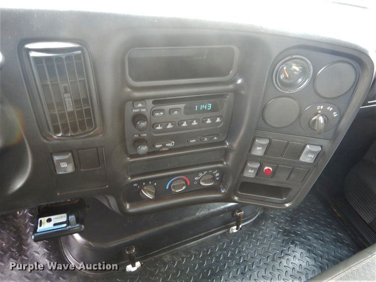 image for item GF9017 2005 Chevrolet C4500 dump truck