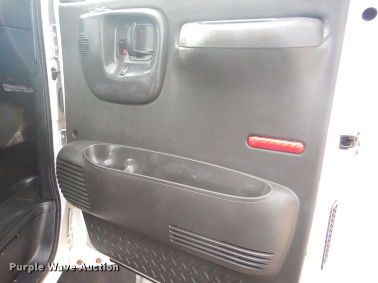 image for item GF9017 2005 Chevrolet C4500 dump truck