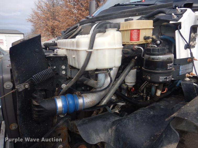 image for item GF9017 2005 Chevrolet C4500 dump truck