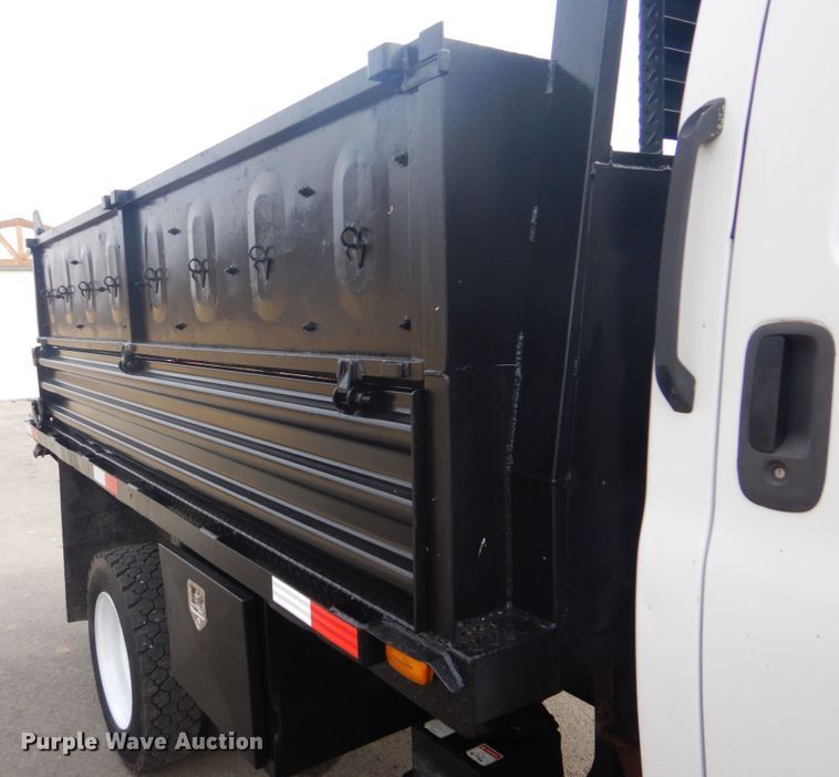 image for item GF9017 2005 Chevrolet C4500 dump truck