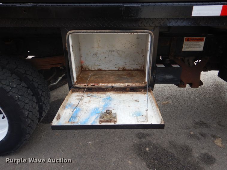 image for item GF9017 2005 Chevrolet C4500 dump truck