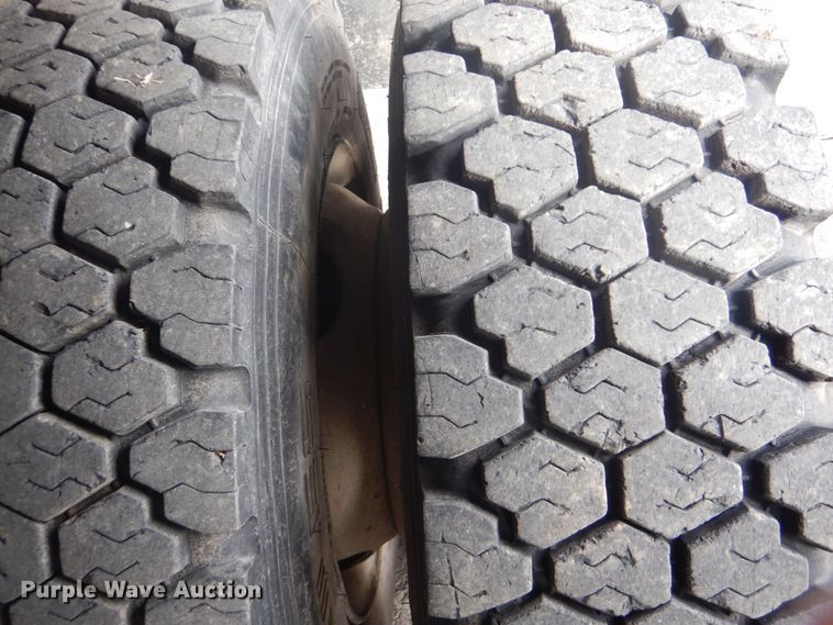 image for item GF9017 2005 Chevrolet C4500 dump truck