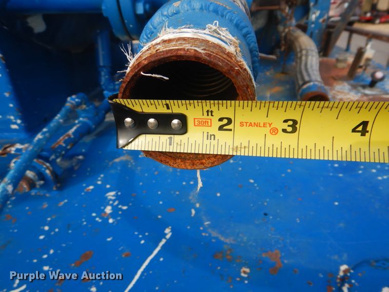 image for item GF9018 2004 International 4300 propane truck