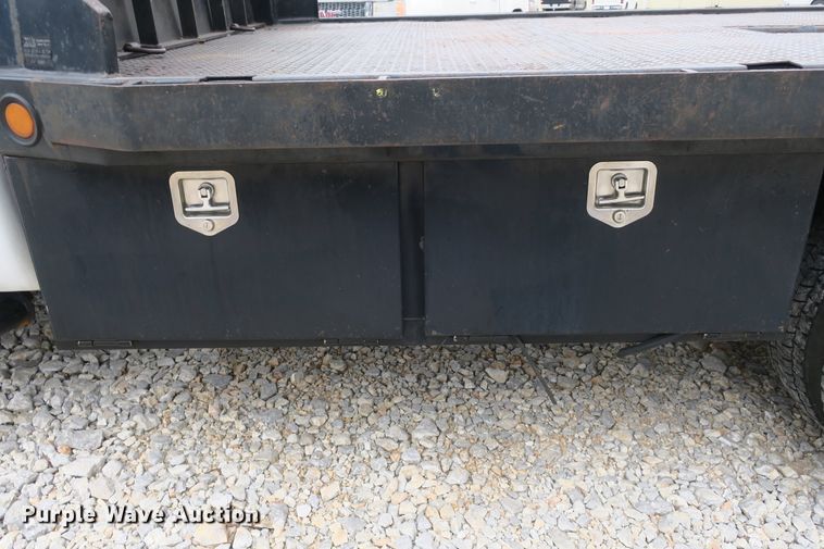 image for item DB10075 2010 Ford F450 Super Duty flatbed truck