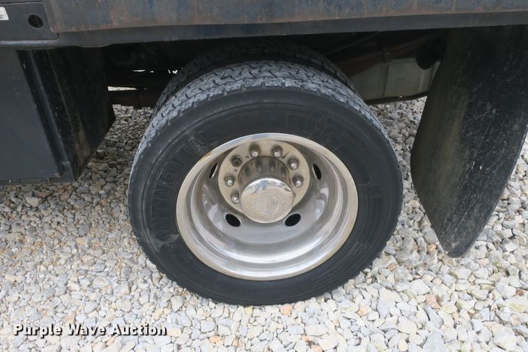 image for item DB10075 2010 Ford F450 Super Duty flatbed truck