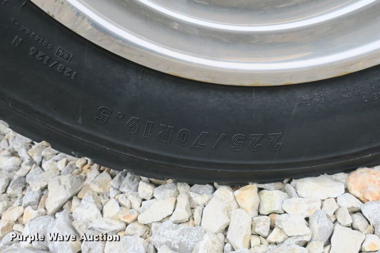 image for item DB10075 2010 Ford F450 Super Duty flatbed truck