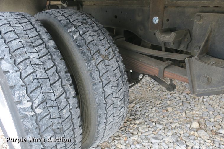 image for item DB10075 2010 Ford F450 Super Duty flatbed truck