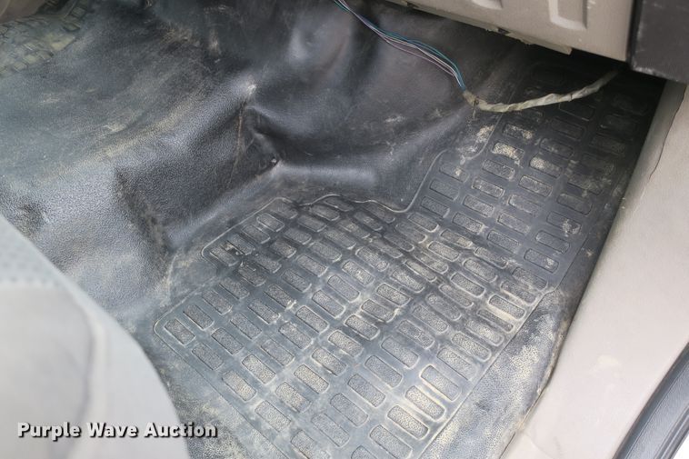 image for item DB10075 2010 Ford F450 Super Duty flatbed truck