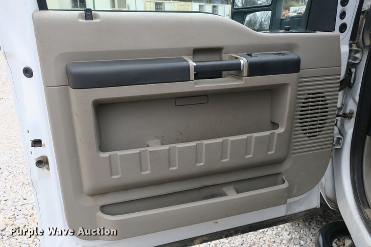 image for item DB10075 2010 Ford F450 Super Duty flatbed truck