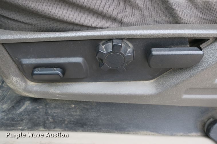 image for item DB10075 2010 Ford F450 Super Duty flatbed truck