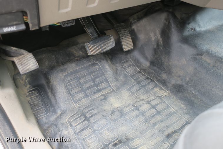 image for item DB10075 2010 Ford F450 Super Duty flatbed truck