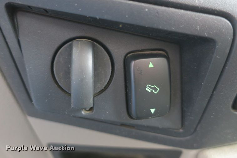 image for item DB10075 2010 Ford F450 Super Duty flatbed truck