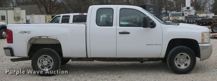 image for item DB10076 2008 Chevrolet Silverado 2500HD Ext. Cab pickup truck