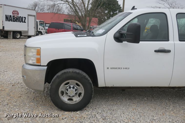 image for item DB10076 2008 Chevrolet Silverado 2500HD Ext. Cab pickup truck