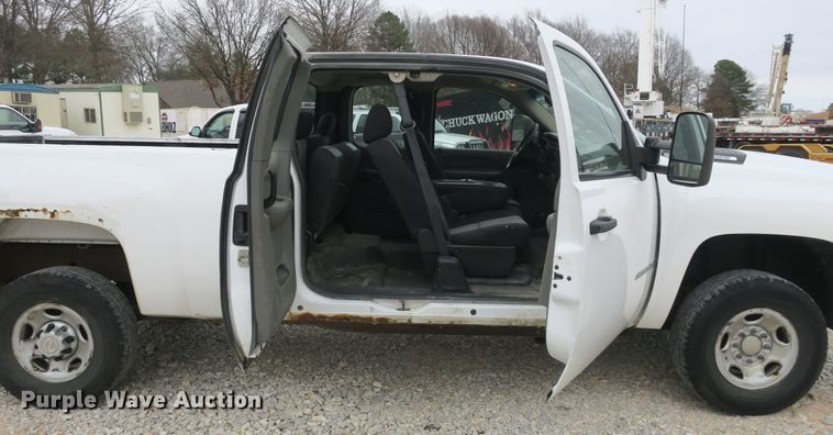 image for item DB10076 2008 Chevrolet Silverado 2500HD Ext. Cab pickup truck