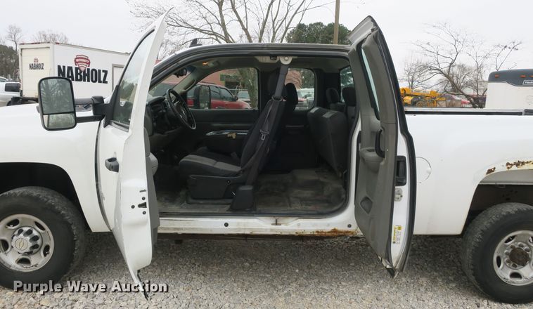 image for item DB10076 2008 Chevrolet Silverado 2500HD Ext. Cab pickup truck