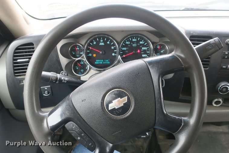 image for item DB10076 2008 Chevrolet Silverado 2500HD Ext. Cab pickup truck