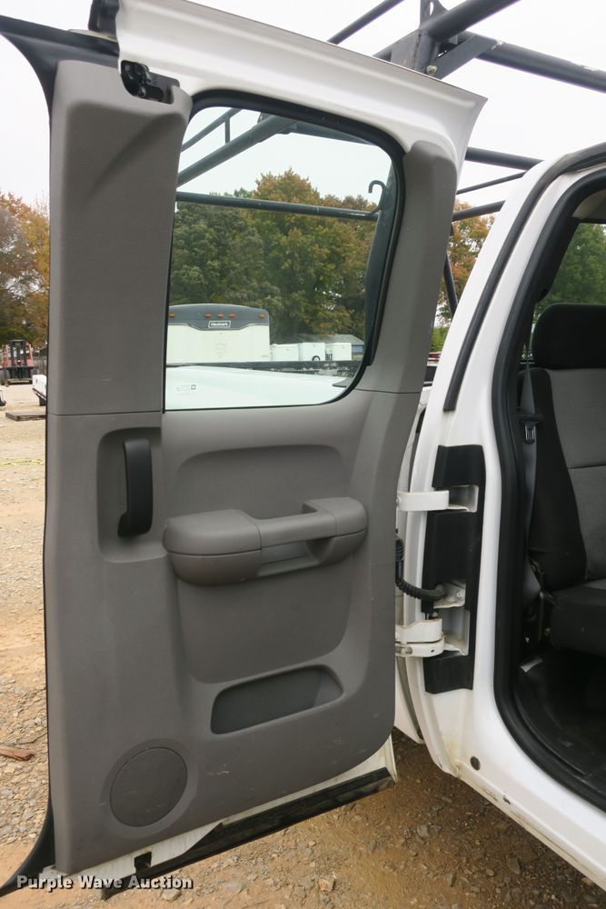 image for item DB10129 2008 Chevrolet Silverado 2500HD Ext. Cab pickup truck