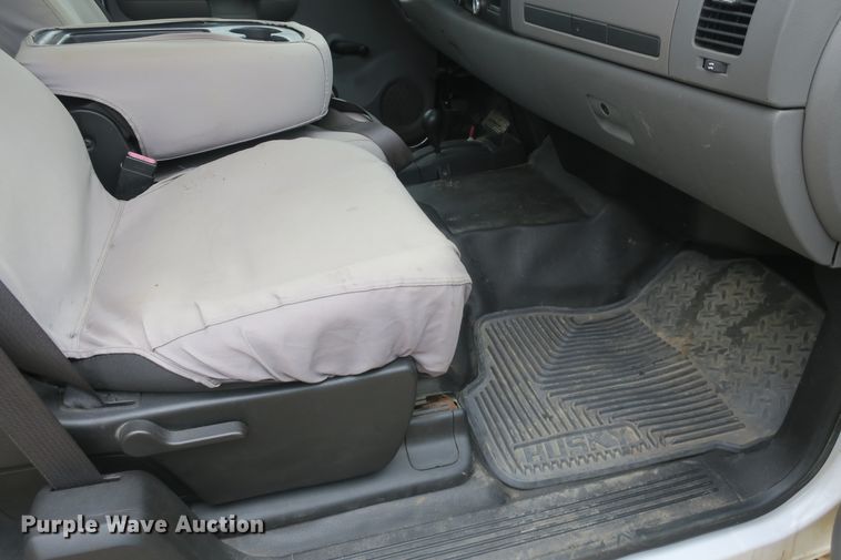 image for item DB10129 2008 Chevrolet Silverado 2500HD Ext. Cab pickup truck