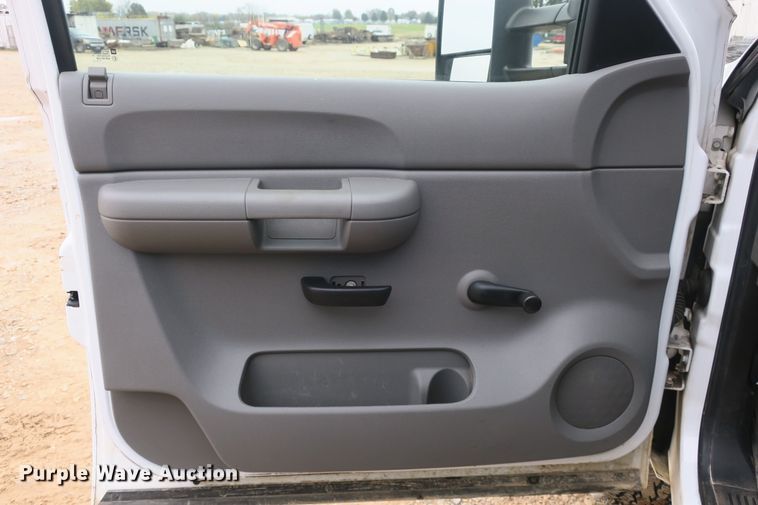 image for item DB10129 2008 Chevrolet Silverado 2500HD Ext. Cab pickup truck