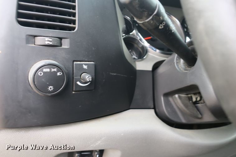 image for item DB10129 2008 Chevrolet Silverado 2500HD Ext. Cab pickup truck